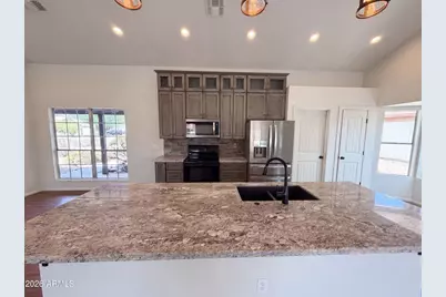 615 W Montoya Lane, Phoenix, AZ 85027 - Photo 10