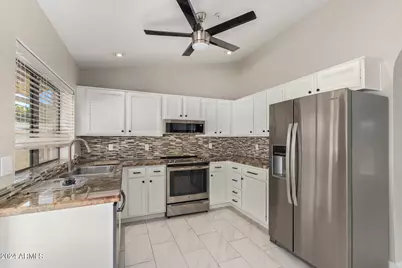 9138 E Davenport Drive, Scottsdale, AZ 85260 - Photo 14