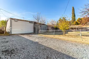 2301 W Hayward Ave, Phoenix, AZ 85021 - Photo 18