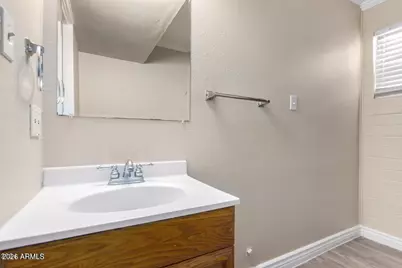 2301 W Hayward Avenue, Phoenix, AZ 85021 - Photo 26