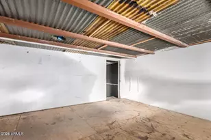 2301 W Hayward Ave, Phoenix, AZ 85021 - Photo 36