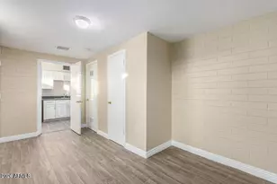 2301 W Hayward Ave, Phoenix, AZ 85021 - Photo 20