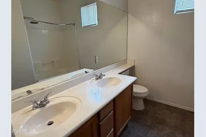 1541 W Saint Kateri Drive, Phoenix, AZ 85041 - Photo 4