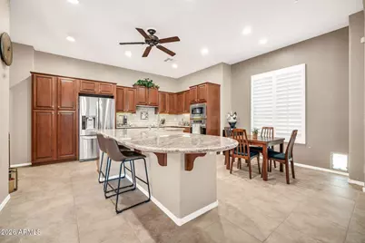 28827 N 127th Avenue, Peoria, AZ 85383 - Photo 10