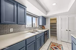 3031 N Civic Center Plaza, Scottsdale, AZ 85251 - Photo 30