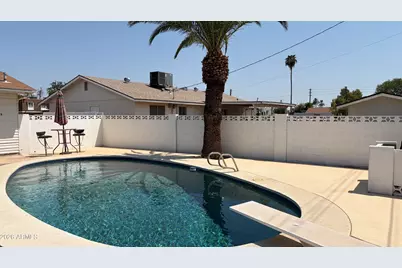 8228 N 35th Avenue, Phoenix, AZ 85051 - Photo 8