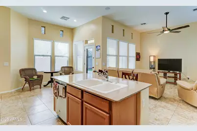 20930 W Sunrise Lane, Buckeye, AZ 85396 - Photo 4