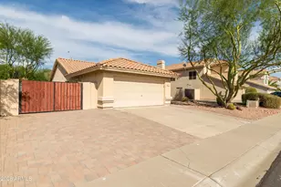 22527 N 74th Ave, Glendale, AZ 85310 - Photo 2