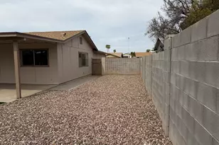 10021 N 47th Dr, Glendale, AZ 85302 - Photo 18