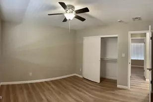 10021 N 47th Dr, Glendale, AZ 85302 - Photo 8