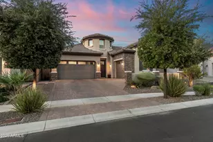 2922 E Minnezona Ave, Phoenix, AZ 85016 - Photo 2