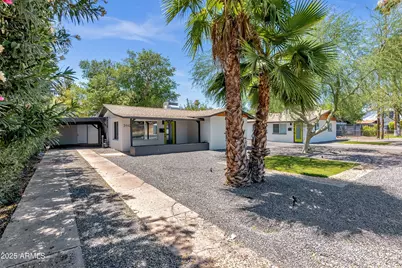 3110 N 39th Street, Phoenix, AZ 85018 - Photo 2