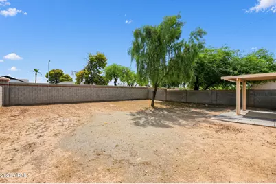 5711 N 73rd Drive, Glendale, AZ 85303 - Photo 16