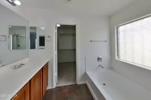 4930 E Del Rio Dr, San Tan Valley, AZ 85140 - Photo 8