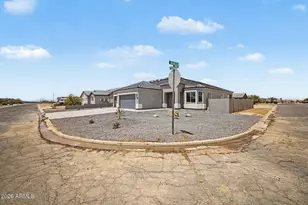 11064 W Torren Dr, Arizona City, AZ 85123 - Photo 4