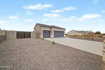 11064 W Torren Drive, Arizona City, AZ 85123 - Photo 2