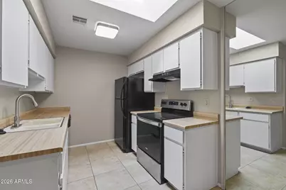 312 W Yukon Drive #2, Phoenix, AZ 85027 - Photo 10