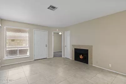 312 W Yukon Drive #2, Phoenix, AZ 85027 - Photo 8