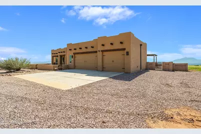 6100 E Darley Drive, Hereford, AZ 85615 - Photo 4