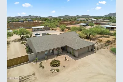 1011 E Maddock Road, Phoenix, AZ 85086 - Photo 4