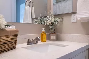3226 W Alta Vista Rd, Phoenix, AZ 85041 - Photo 22