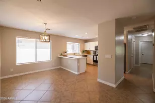 3226 W Alta Vista Rd, Phoenix, AZ 85041 - Photo 10