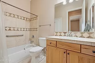 31 E Desert Hills Dr, Phoenix, AZ 85086 - Photo 20