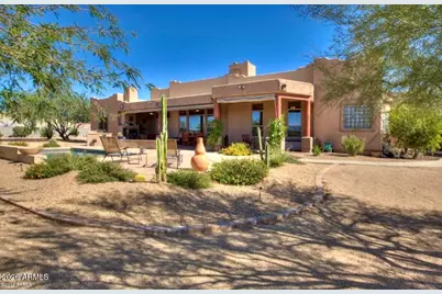 31 E Desert Hills Drive, Phoenix, AZ 85086 - Photo 2