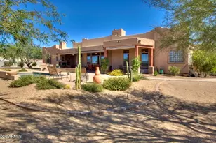 31 E Desert Hills Dr, Phoenix, AZ 85086 - Photo 2