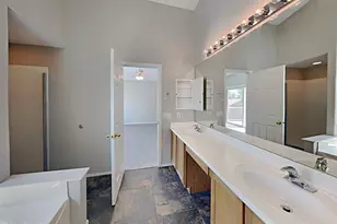 13019 W Monterey Way, Avondale, AZ 85392 - Photo 12
