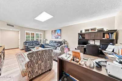 10822 W Santa Fe Drive, Sun City, AZ 85351 - Photo 6