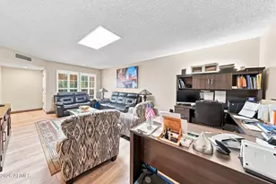 10822 W Santa Fe Dr, Sun City, AZ 85351 - Photo 6