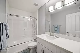 5104 N 32nd St, Phoenix, AZ 85018 - Photo 22