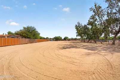 141 E Cloud Road, Phoenix, AZ 85086 - Photo 88