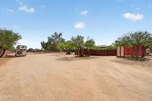 141 E Cloud Rd, Phoenix, AZ 85086 - Photo 92