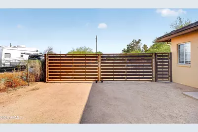 141 E Cloud Road, Phoenix, AZ 85086 - Photo 10