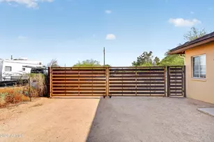 141 E Cloud Rd, Phoenix, AZ 85086 - Photo 10