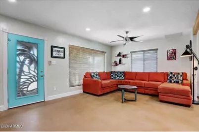 7010 N 11th Place, Phoenix, AZ 85020 - Photo 2