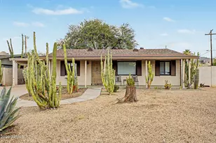 8103 North 11th St, Phoenix, AZ 85020 - Photo 2