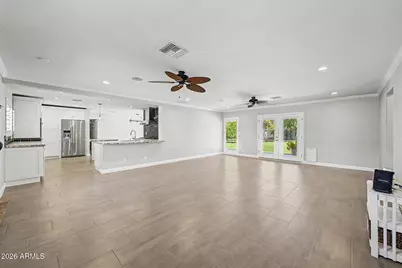 1011 W Palo Verde Drive, Phoenix, AZ 85013 - Photo 6