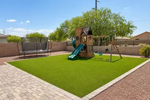 12195 N Caravelle Pl, Marana, AZ 85653 - Photo 4