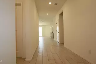 2413 W Sunland Ave, Phoenix, AZ 85041 - Photo 34