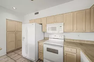 14623 W Colt Ln, Sun City West, AZ 85375 - Photo 18