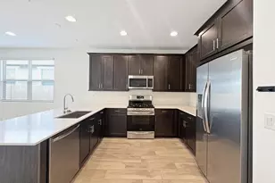 32518 N 20th Gln, Phoenix, AZ 85085 - Photo 6