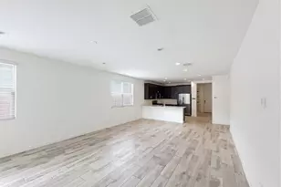 32518 N 20th Gln, Phoenix, AZ 85085 - Photo 4