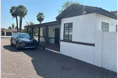 326 W Highland Avenue Avenue, Phoenix, AZ 85013 - Photo 2