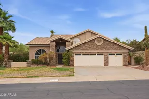 1842 E Windmere Dr, Phoenix, AZ 85048 - Photo 1