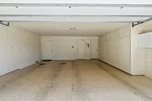 4 E San Miguel Ave, Phoenix, AZ 85012 - Photo 36