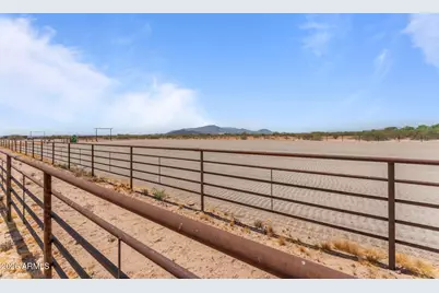 48800 W Long Rifle Road, Aguila, AZ 85320 - Photo 8