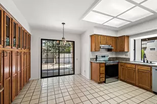 9823 N 100th Pl, Scottsdale, AZ 85258 - Photo 14